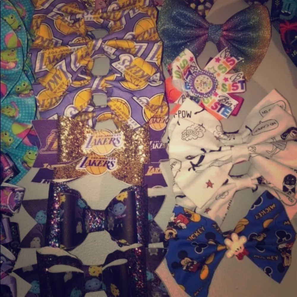 Hair bows